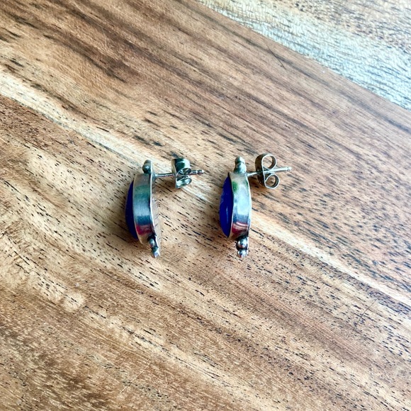 ❤️Lovely Lapis Sterling Silver Post Earrings - Picture 6 of 8